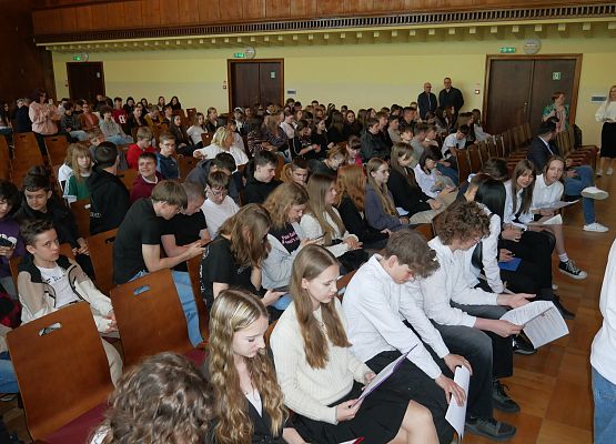 Młodzieżowe debaty