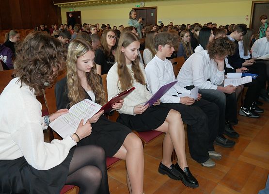 Młodzieżowe debaty