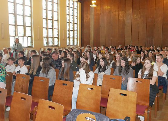 Młodzieżowe debaty