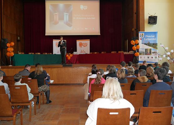 Młodzieżowe debaty