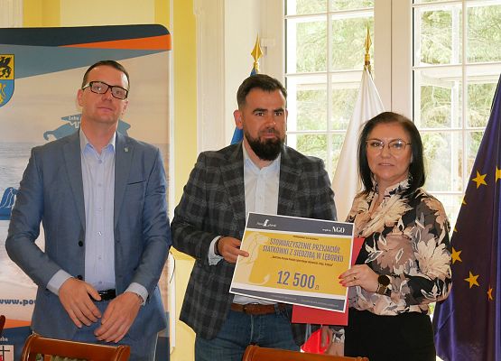 Podpisanie umów grantowych