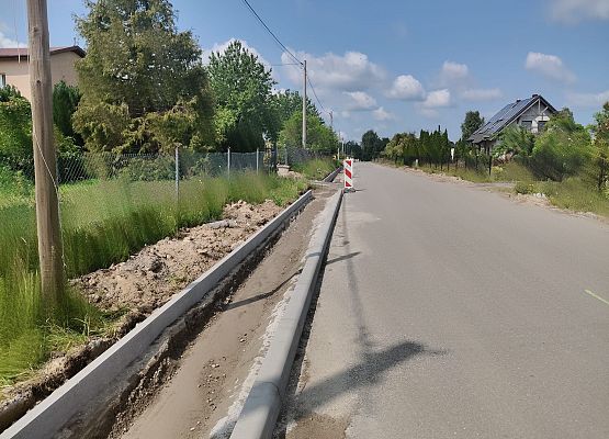 Prace przy przebudowie ul.