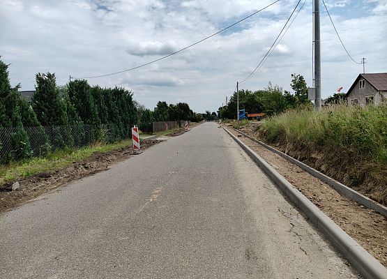 Prace przy przebudowie ul.