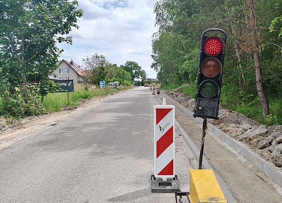 Prace przy przebudowie ul.