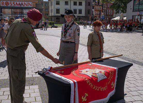 Nowy sztandar i „pamięć