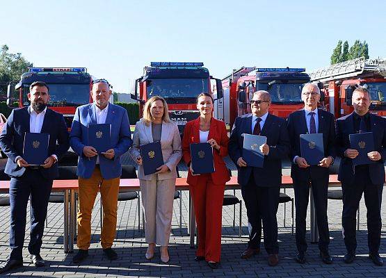 Podpisanie umów w ramach OLiOC