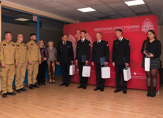 Starosta wyróżnił strażaków