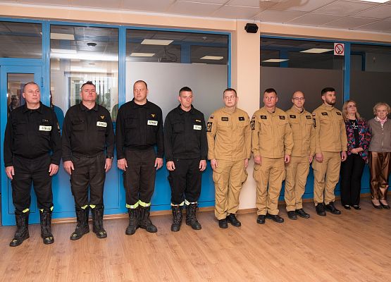 Starosta wyróżnił strażaków