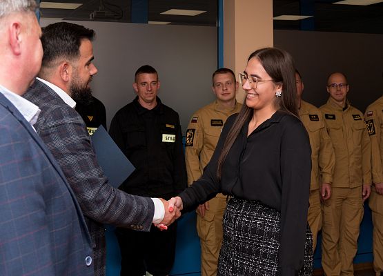 Starosta wyróżnił strażaków