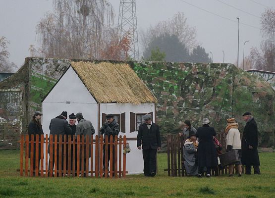 Widowisko plenerowe "Nie