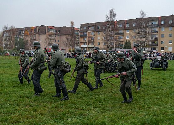 Widowisko plenerowe "Nie