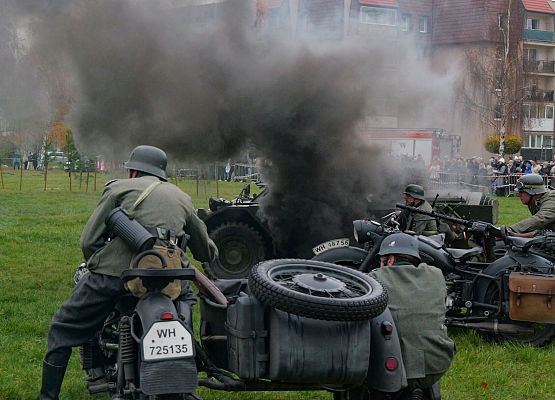 Widowisko plenerowe "Nie