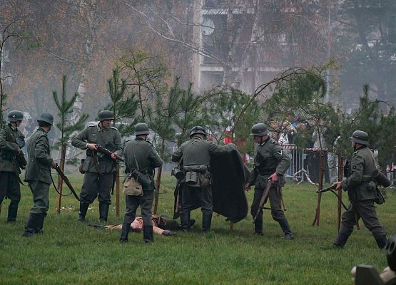 Widowisko plenerowe "Nie